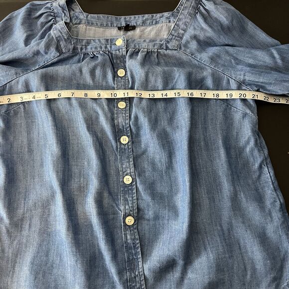 Talbots blue chambray coastal preppy cottagecore button front top Large - Picture 6 of 7